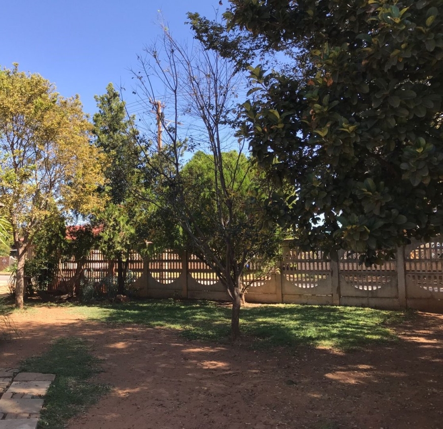 3 Bedroom Property for Sale in Roosheuwel North West